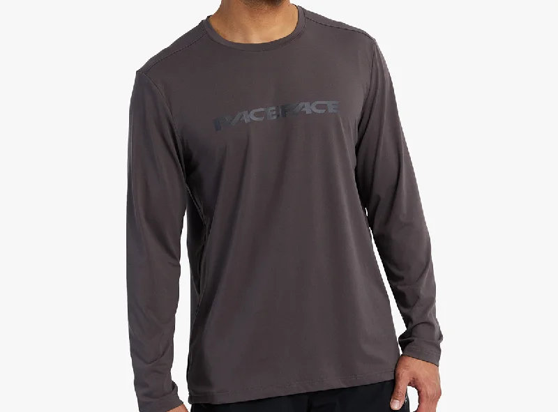 Long-Sleeve-Hip-Hop-Race Face Commit Long Sleeve Tech Top - Charcoal - 2022