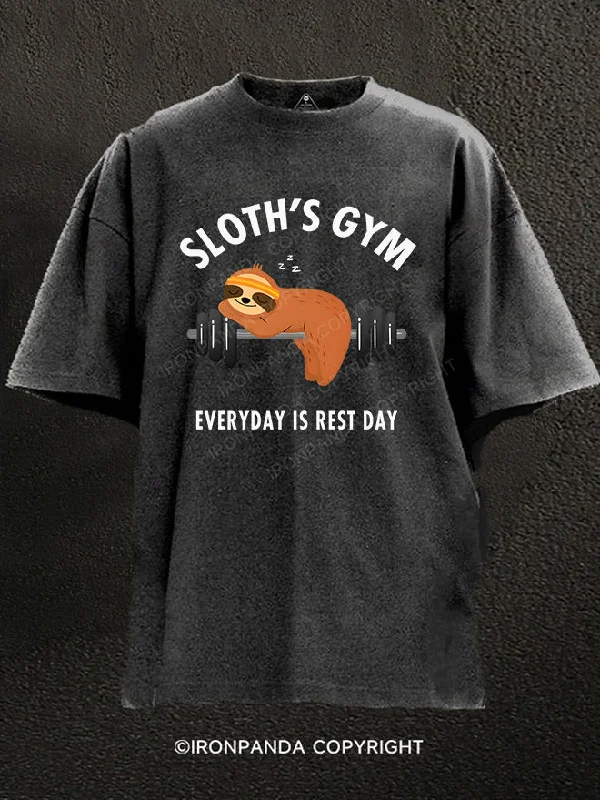 T-Shirt-V-Neck-Sloth's Gym - Everyday Is Rest Day Washed Gym Shirt