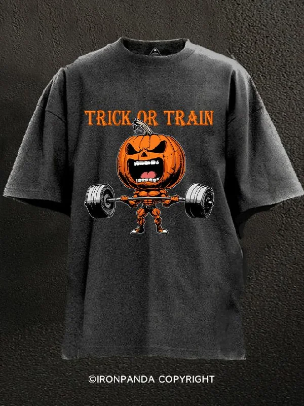 T-Shirt-Anime-Trick or train Washed Gym Shirt